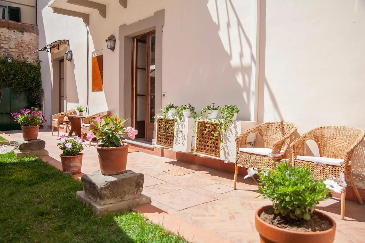 La Corte Di Lisa Pisa Bed & Breakfast